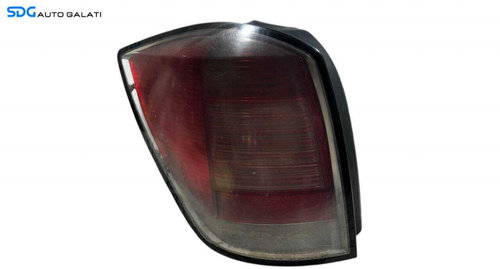 Stop Lampa Tripla Stanga pentru Soclu Opel Astra H Caravan Break 2004 - 2010 Cod 24451888L 13223674L...