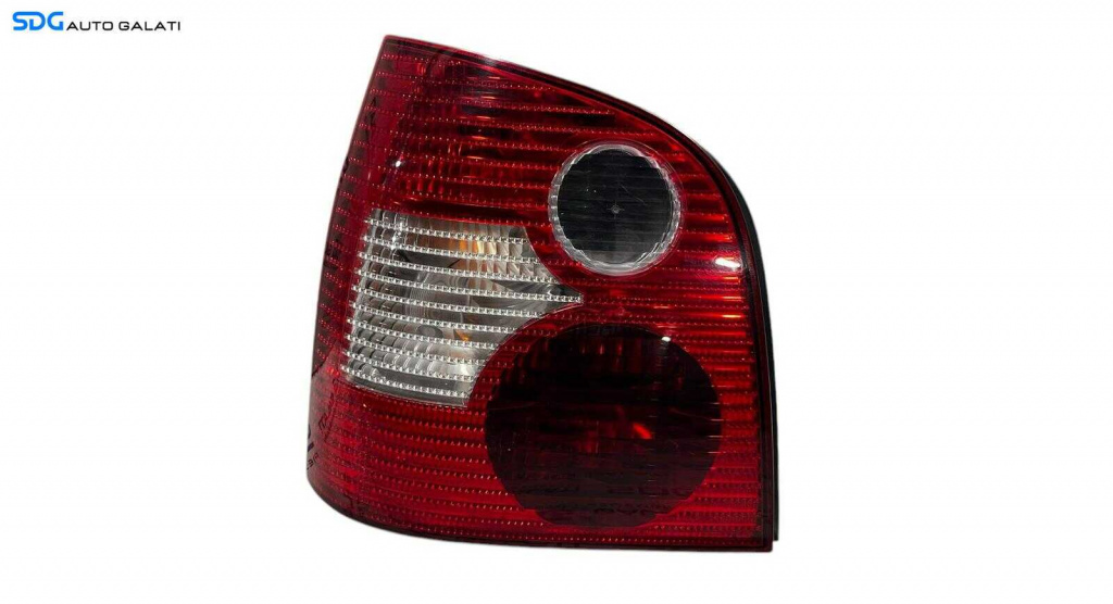 Stop Lampa Tripla Stanga Volkswagen Polo 9N 9N2 2002 - 2005 Cod 6Q6 945 111A [L5785]