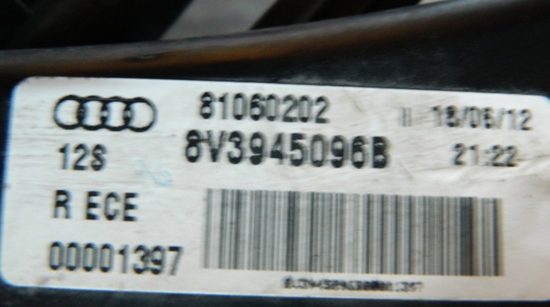 Stop Led dreapta caroserie Audi A3 8V Hatchback cod: 8V3945096B model 2014