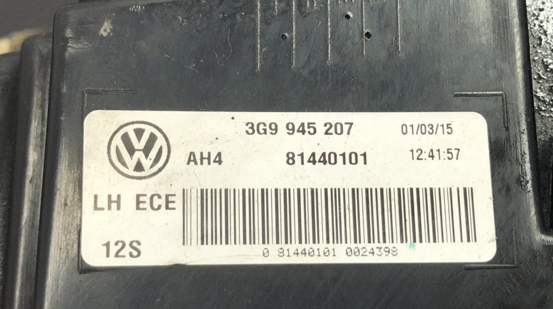 Stop led stanga caroserie VW Passat Variant B8 2.0 TDI 240hp 4Motion DSG sedan 2016 (3G9945207)