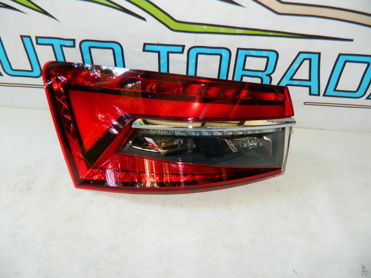 Stop Led stanga Skoda Superb 3 Facelift model 2020 2021 2022 cod 3V5945207C