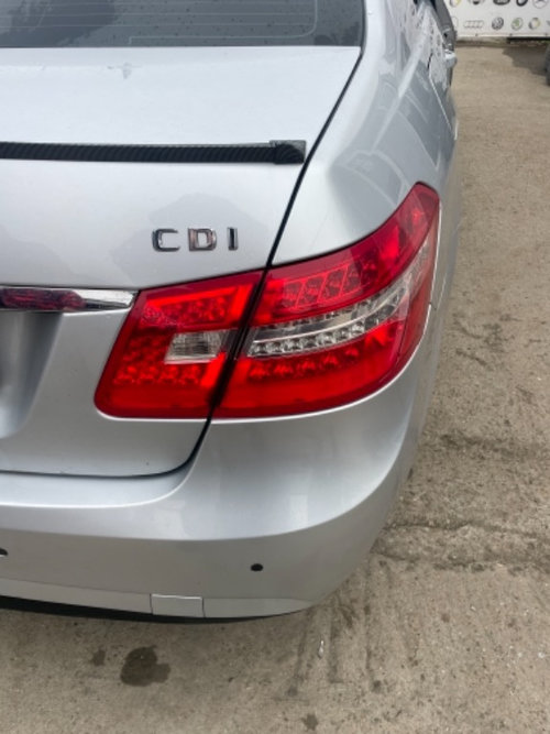 Stop mic dreapta portbagaj Mercedes e class w212