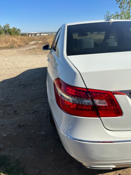 Stop mic stânga portbagaj Mercedes e class w212 varianta berlina non Facelift