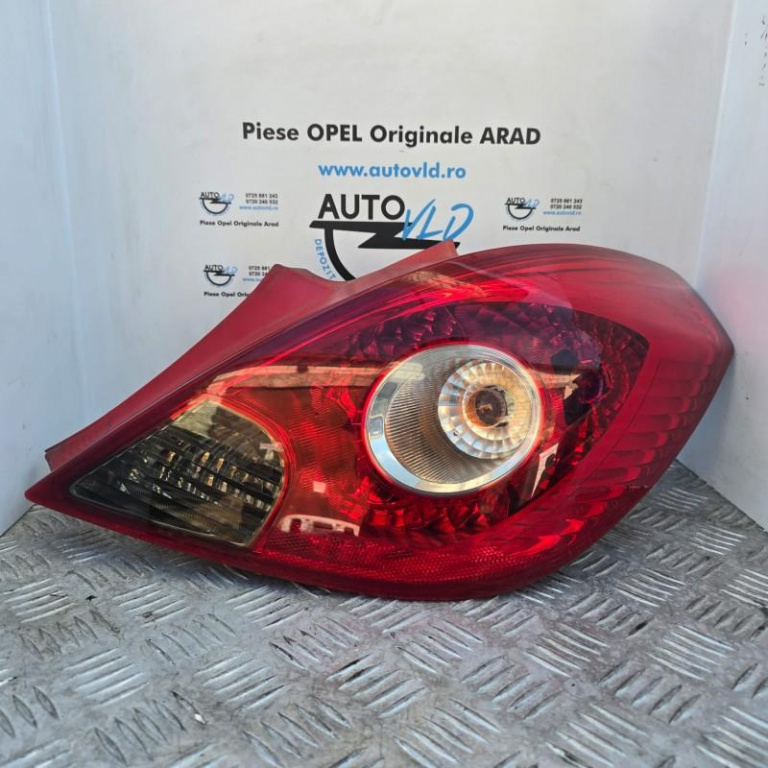Stop rosu aripa dreapta Opel Corsa D 2006-2010