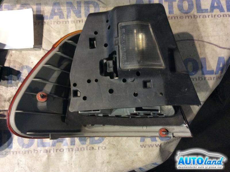 Stop Spate Dreapta Cu Semnalizare Galbena, Limuzina BMW 3 E46 1998-2005