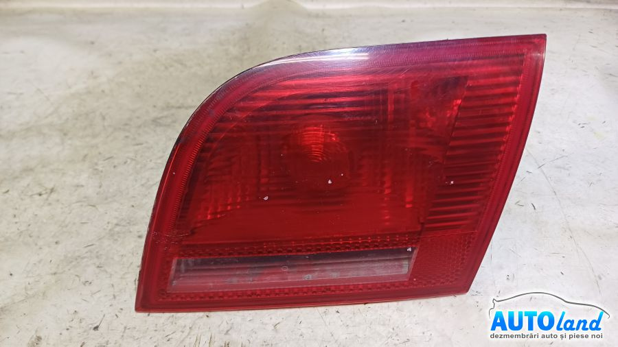 Stop Spate Dreapta De pe Haion Audi A3 8P 2003
