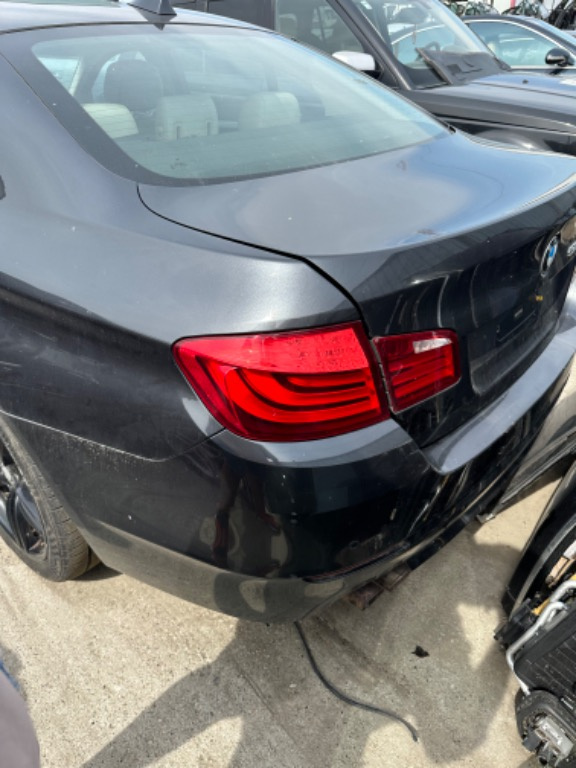 Stop stânga spate mic BMW seria 5 model f10 in stare foarte buna