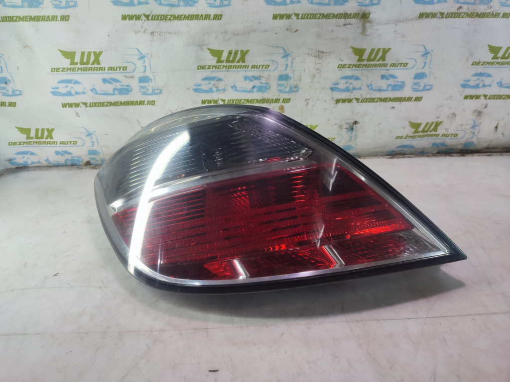 Stop stanga 13222324 Opel Astra H [2004 - 2007] 1.4 benzina Z14XEP