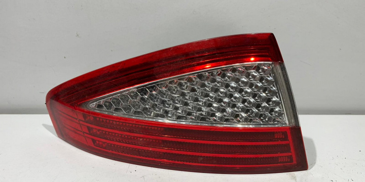 Stop stanga aripa 7S7113405A Ford Mondeo MK4 [2007 - 2010]