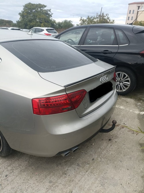 Stop stanga aripa 8T8945095F Audi A5 Sportback 2.0 TDI CNHA 190 cai Quattro