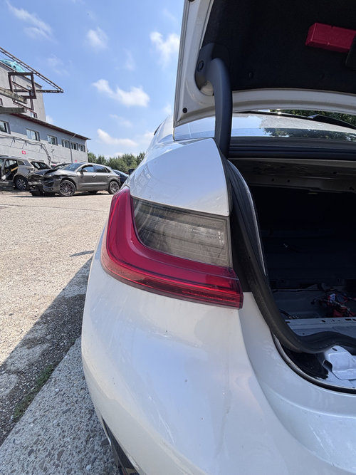 Stop stanga aripa BMW Seria 3 G20 - Hybrid 2022, 742044913