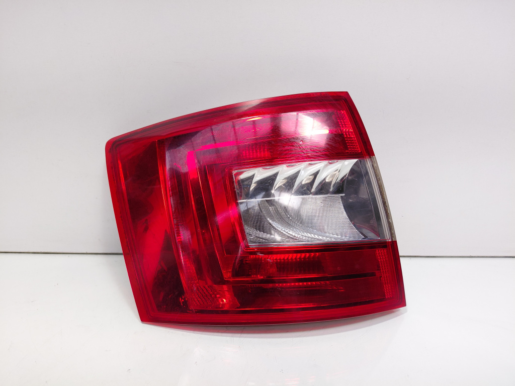 Stop stanga aripa, cod 5E9945095, Skoda Octavia 3 (5E3) (id:696437)