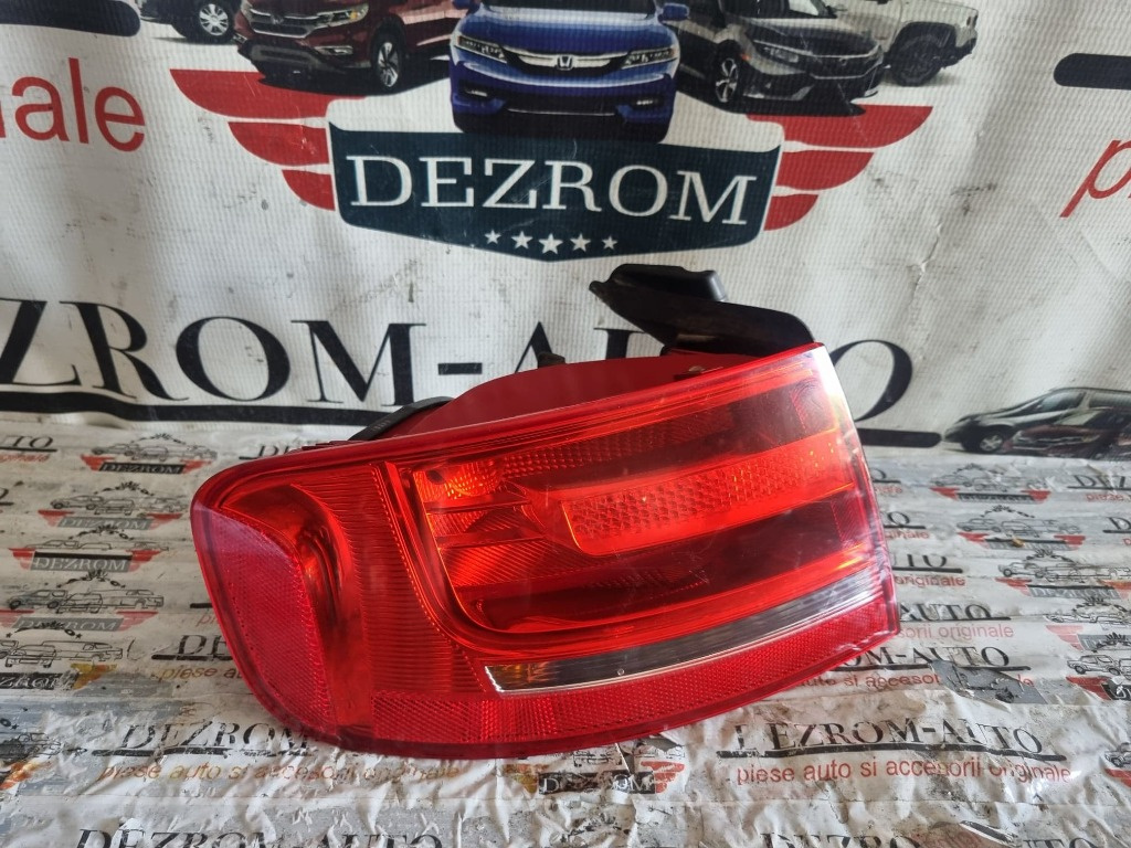 Stop stanga (aripa) original Audi A4 B8 Sedan cod piesa : 8k5945095d