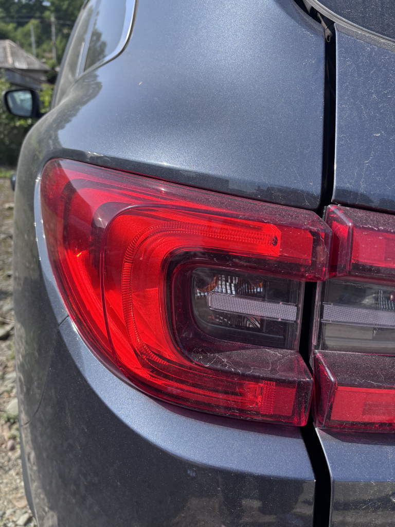Stop stanga aripa Renault Kadjar 1.2 Benzina 2015, 265552478R