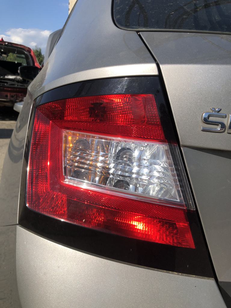 Stop stanga aripa Skoda Fabia 3 1.4 Motorina 2015, -