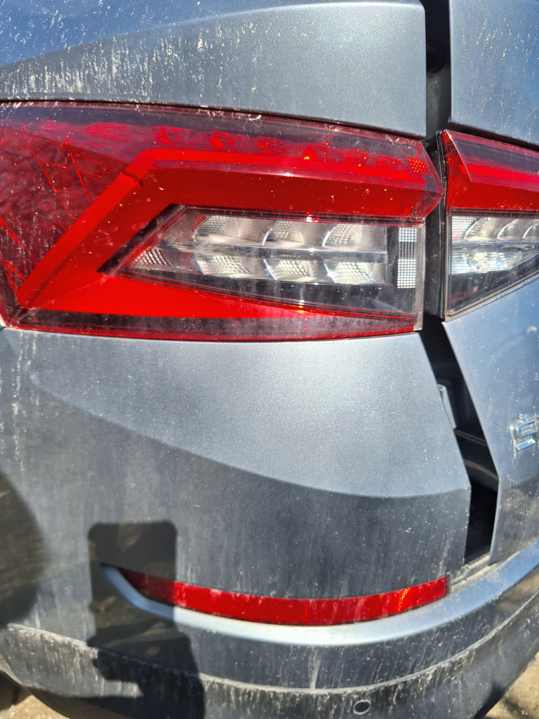 Stop stanga aripa Skoda Kodiaq 2.0 Motorina 2019, 565945207A