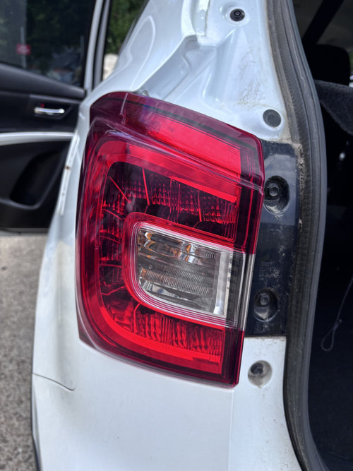 Stop stanga aripa Suzuki SX4 1.0 Benzina 2018, -