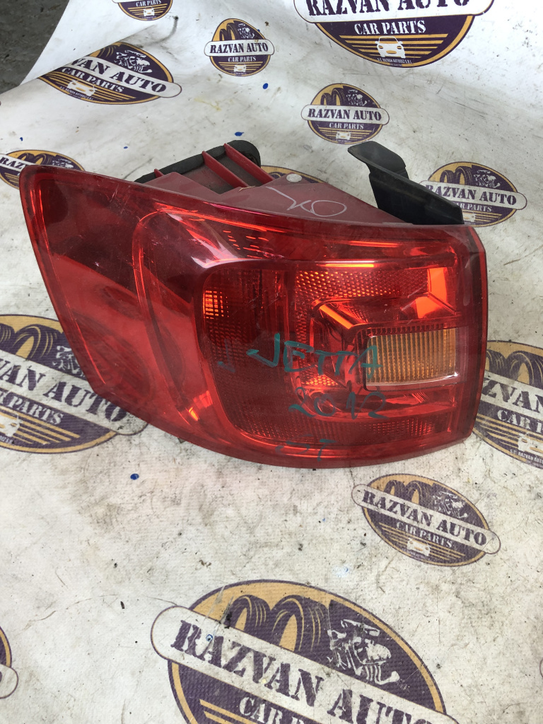 Stop stanga aripa Volkswagen Jetta 2012