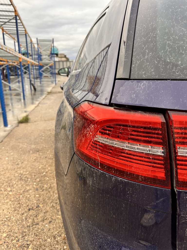 Stop stanga aripa Volkswagen Passat B8 1.4 Benzina 2018, -