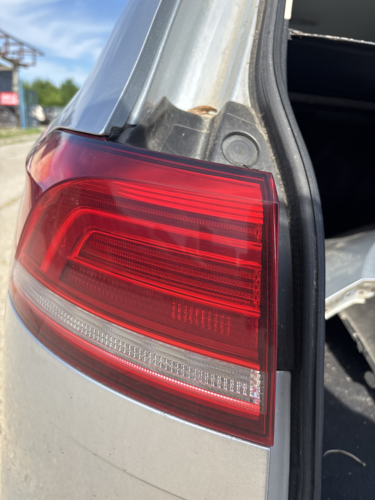 Stop stanga aripa Volkswagen Passat B8 Break 2.0 Motorina 2015, -