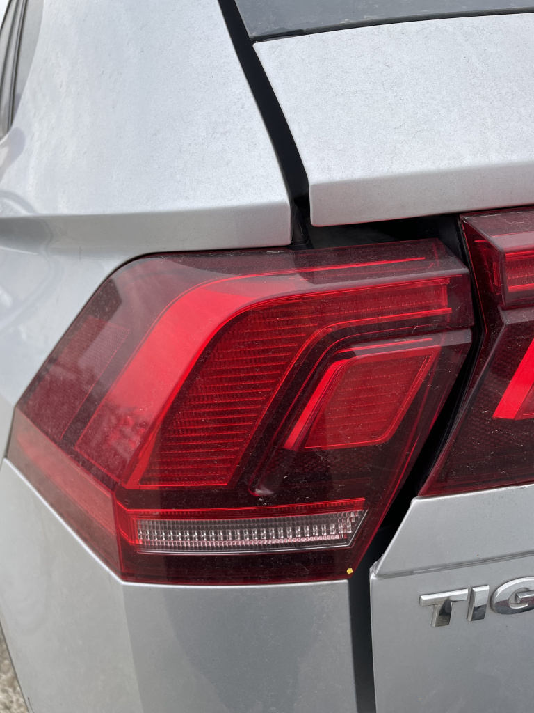 Stop stanga aripa Volkswagen Tiguan 1.5 Benzina 2018