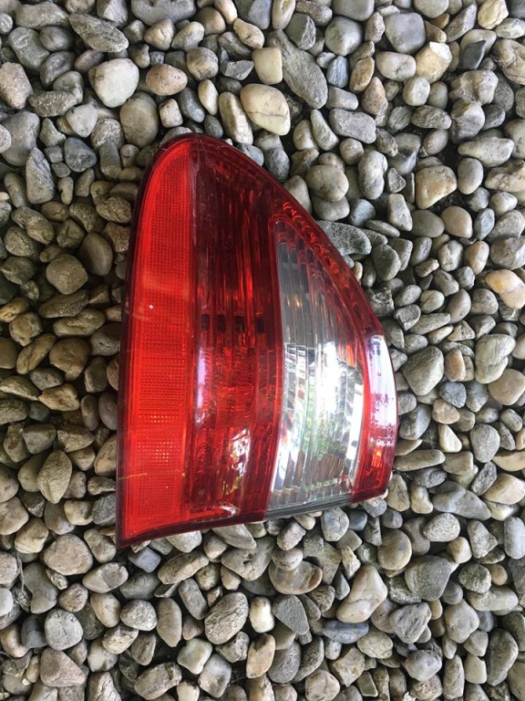 Stop stanga Break mercedes E class w211 an 2004