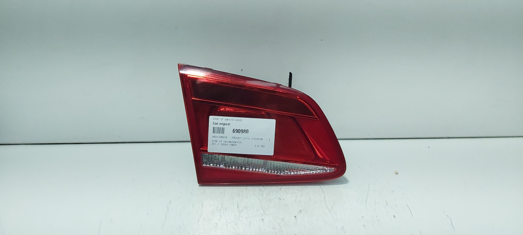 Stop stanga capota spate, Vw Passat (362) (id:690980)
