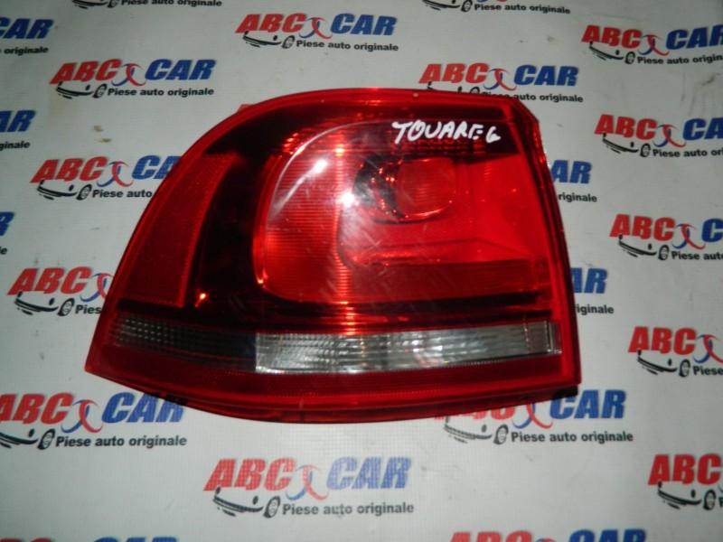 Stop stanga caroserie Volkswagen Touareg 2 2010-2015 7P6945095