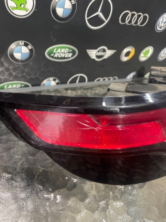 Stop stanga cu defect range rover evoque facelift