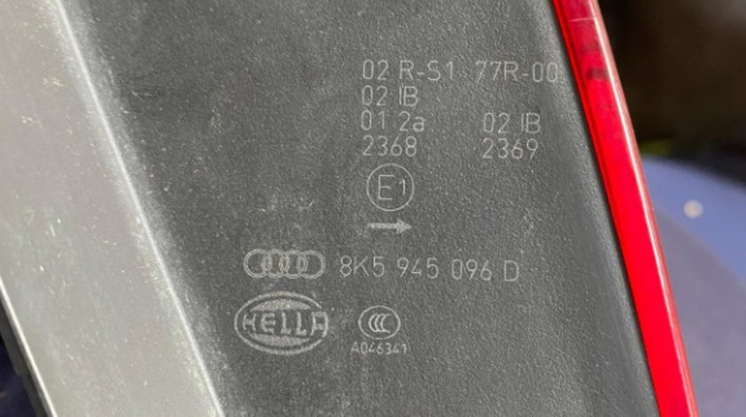 Stop stanga /dreapta Audi A4 B8 sedan cod piesa 8K5945096D / 8K5945095D