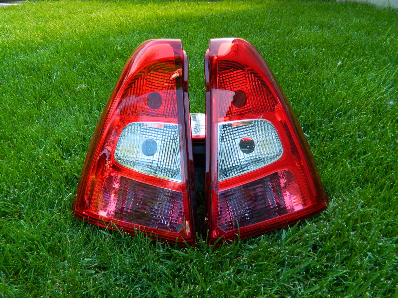 Stop stanga dreapta Dacia Logan faza 2 m