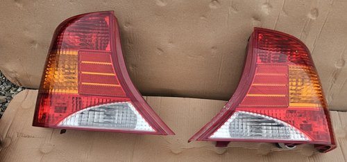 Stop stanga / dreapta Ford Focus 1 sedan 2000 2001 2002 2003