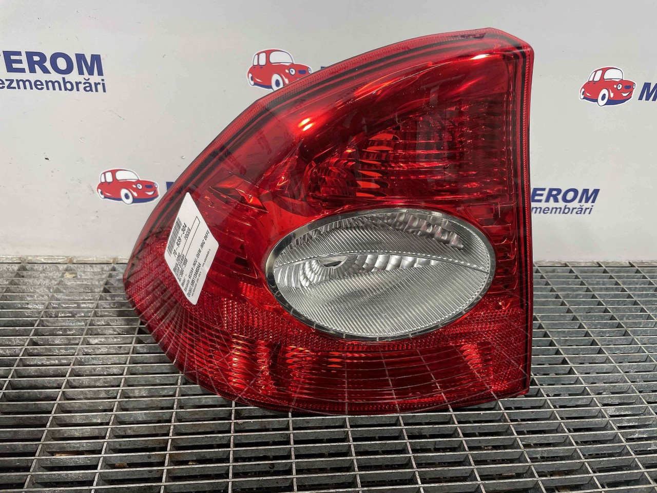 STOP STANGA FORD FOCUS - - (2004 2008)