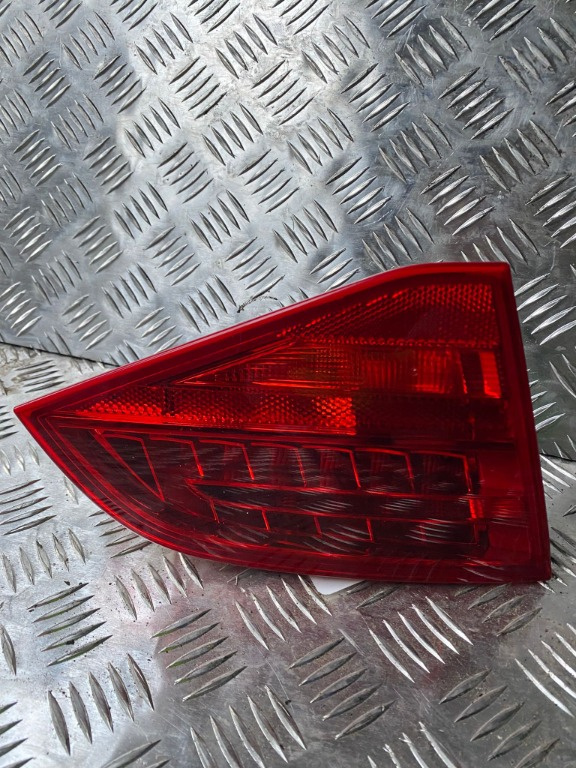 Stop stanga haion Audi A4 B8 8K9945093B