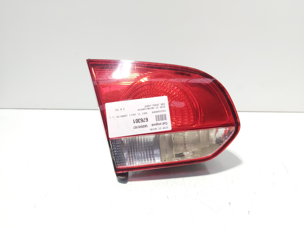 Stop stanga haion, cod 5K0945107, VW Golf 6 (5K1) (id:676301)