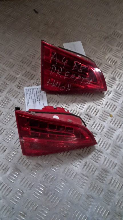 Stop stanga haion led Audi A4 B8 Combi 2.0 TDI an 2009 2010 2011 2012 cod 8K9945093B