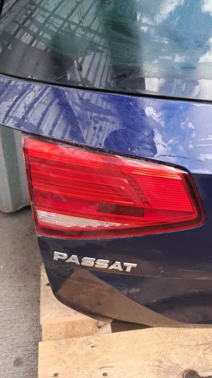 Stop stanga haion Vw Passat B8 combi an 2017
