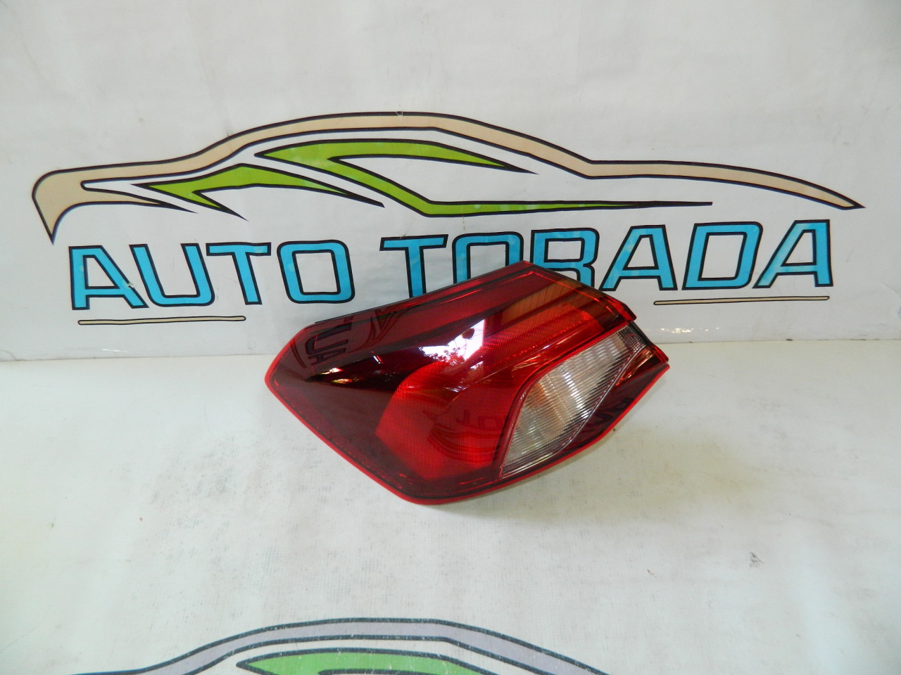 Stop stanga lampa spate FORD FOCUS Hatchback model 2018 2019 2020 2021 cod NX7B-13405-CA