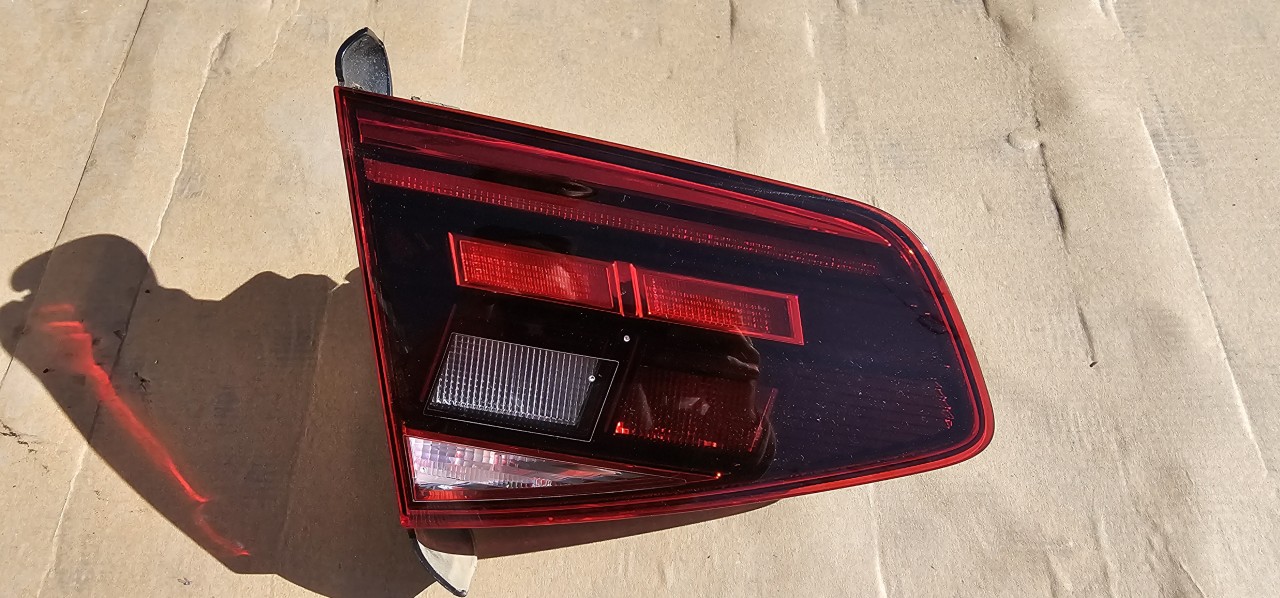 Stop stanga LED capota portbagaj Vw Passat B8 Facelift Sedan 2019 2020 2021 2022