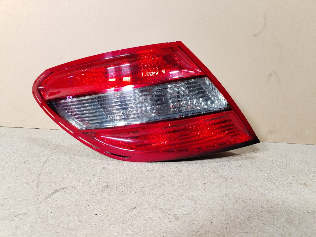 Stop stanga Mercedes C Class W204
