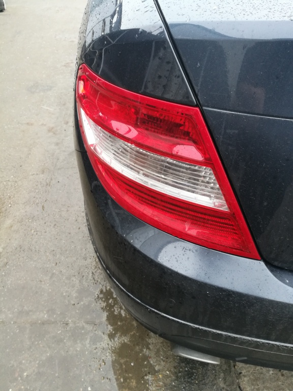 Stop stanga Mercedes C Class W204