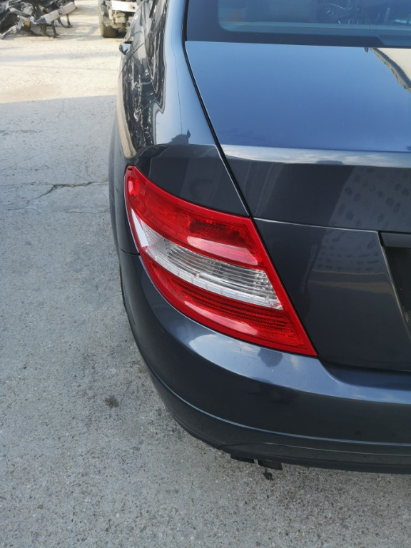 Stop stanga Mercedes c220 cdi w204
