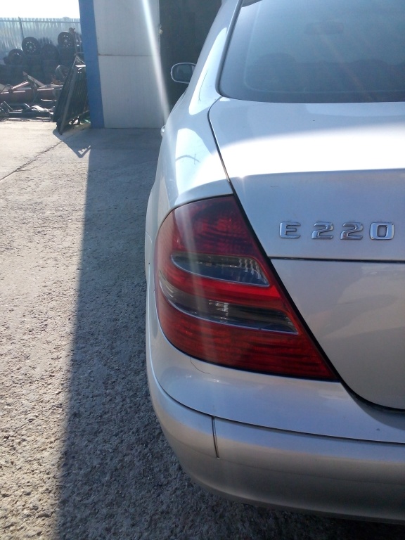 Stop stanga mercedes e class w211 Classic