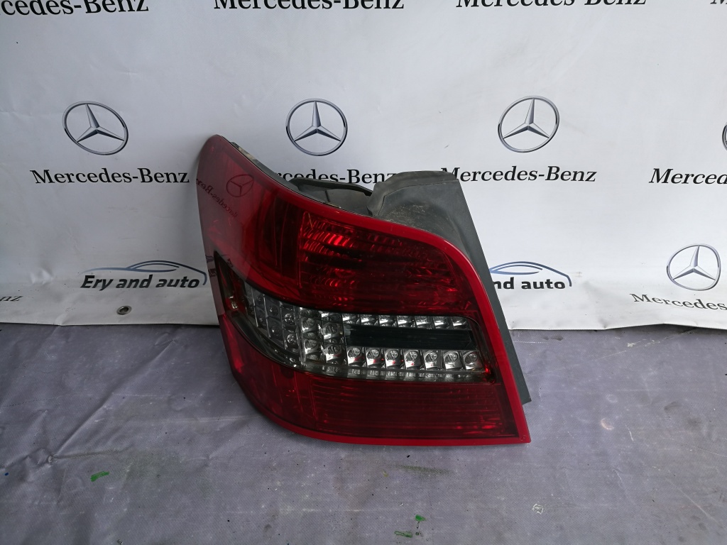 Stop stanga Mercedes GLK LED