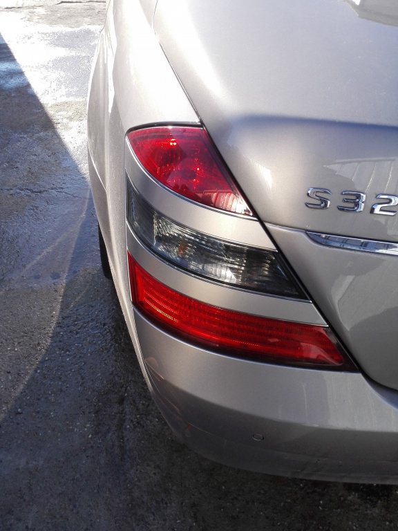 Stop stanga Mercedes S350 W221