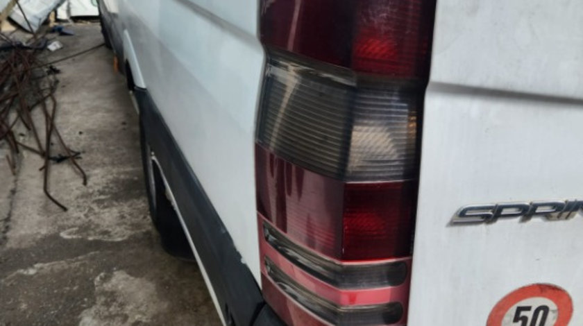 Stop stanga Mercedes Sprinter 906 2.2 CDI euro 4 an 2008