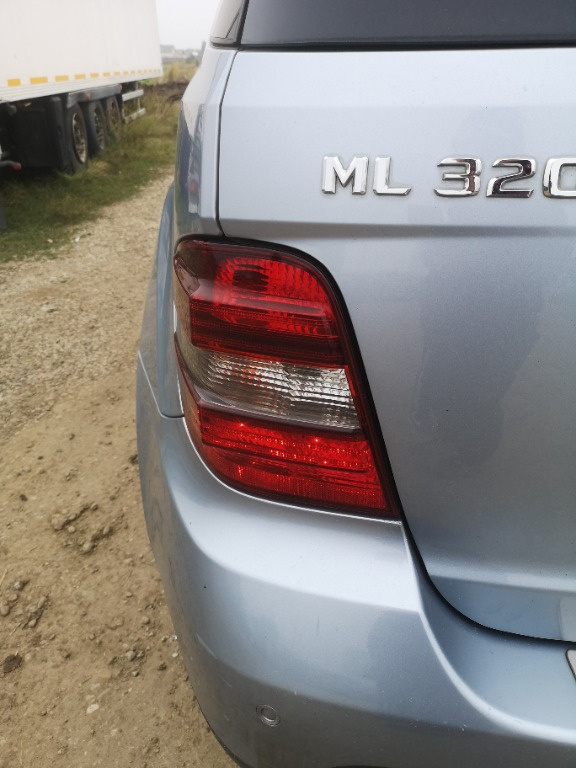 Stop stanga ML320 CDI W164