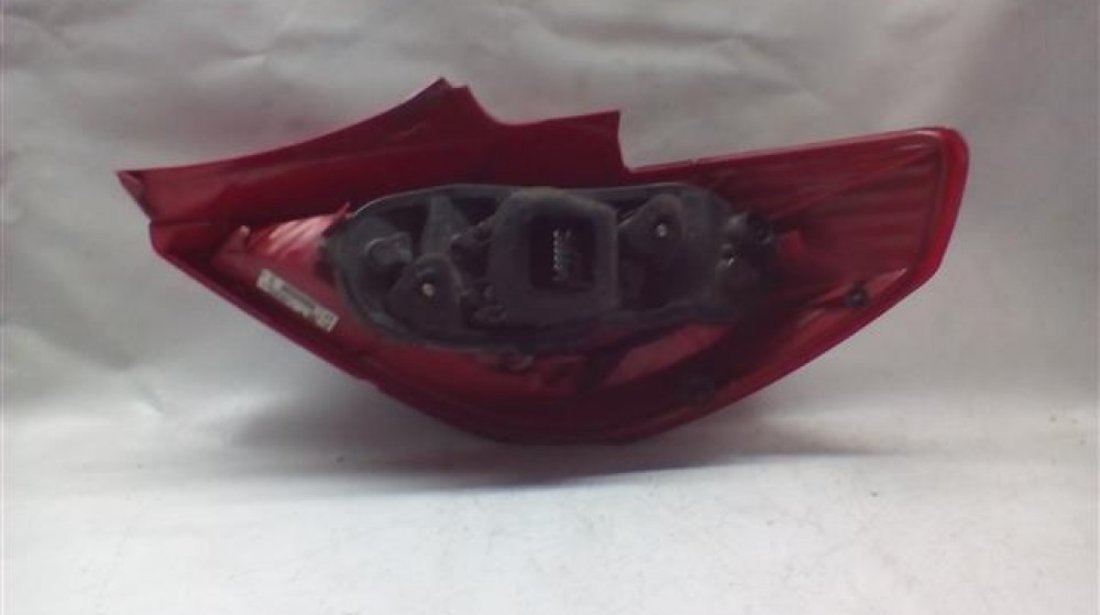 Stop stanga Opel Corsa D 3 Usi An 2007 2008 2009 2010 cod 13186350