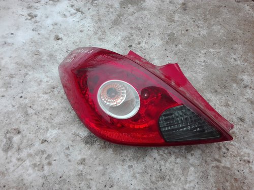Stop stanga Opel Corsa D coupe 3 usi  COD:13186350