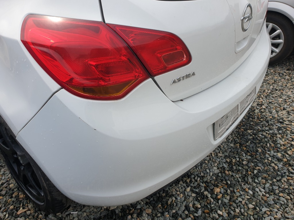 Stop stanga pe aripa Opel J Hatchback